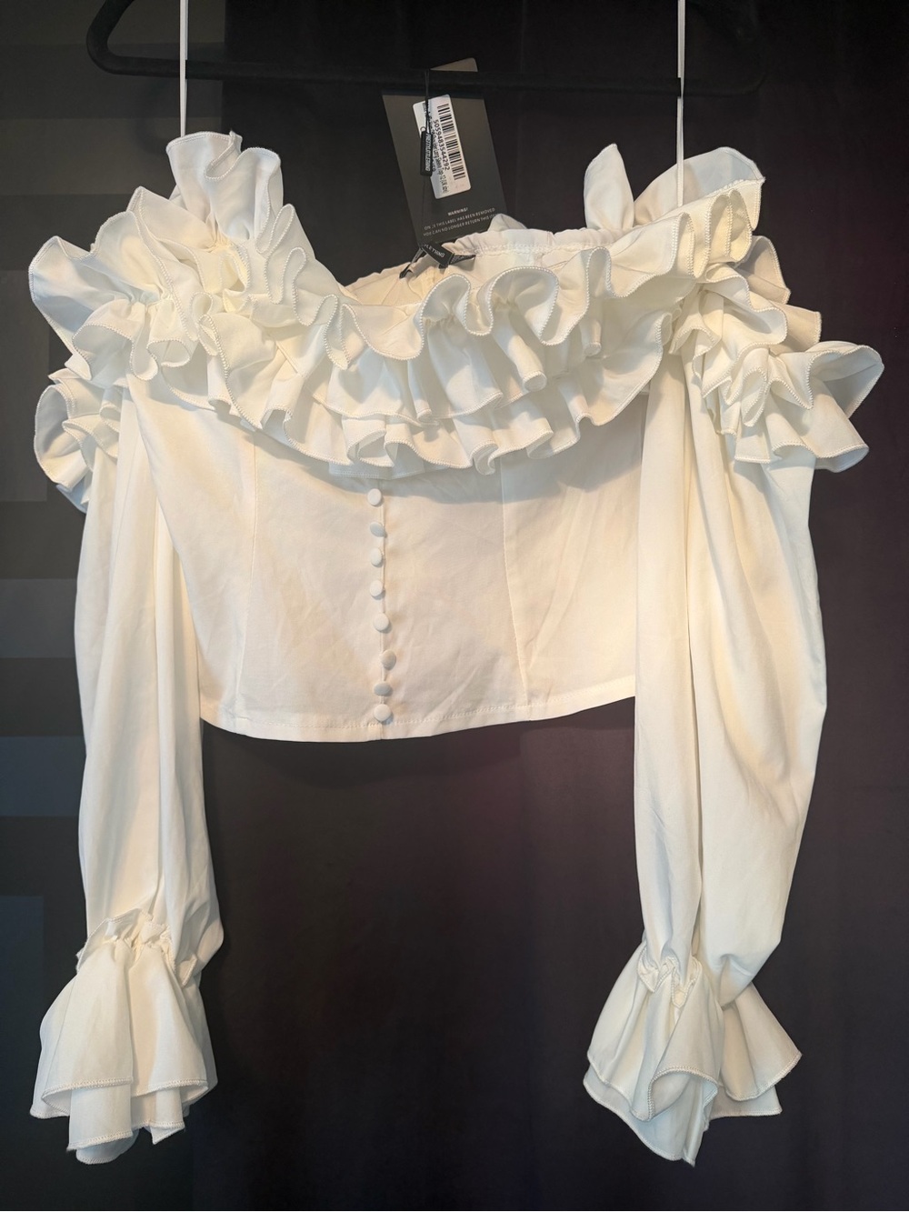 PrettyLittleThing White Off-Shoulder Ruffle Long Sleeve Top NWT - Picture 2 of 3